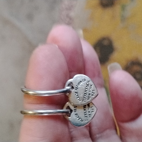 Mini Tiffany Heart Tag Earrings On 925 Huggies Price Firm New Never Worn - Picture 3 of 3